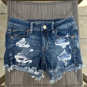 American Eagle Outfitters Super Stretch Distressed Denim Shorts Size 4